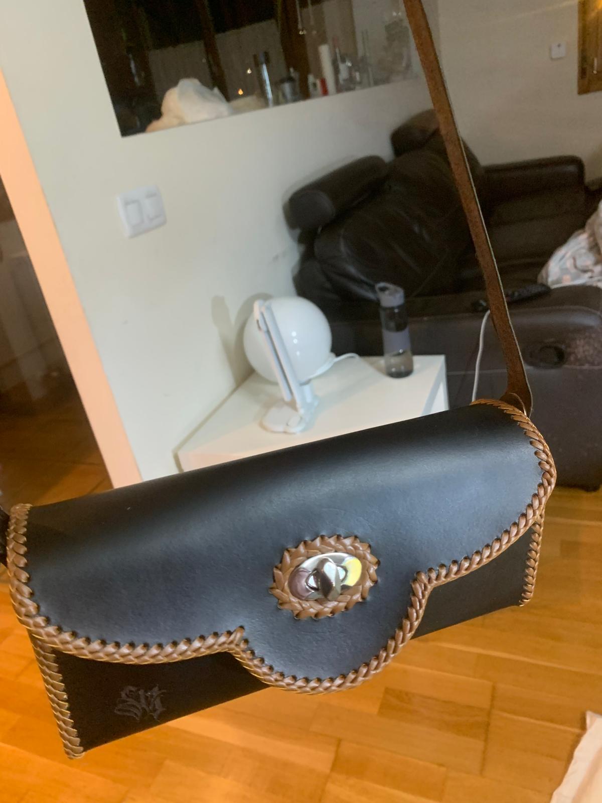 Imagen 3 de 3: Cómo nace un bolso, del patrón a la costura cambio el titulo xd